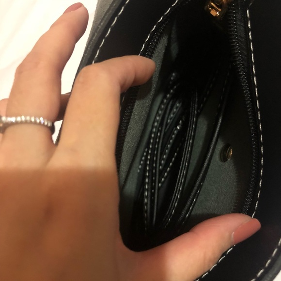 NWT faux leather shoulder bag - Picture 4 of 8